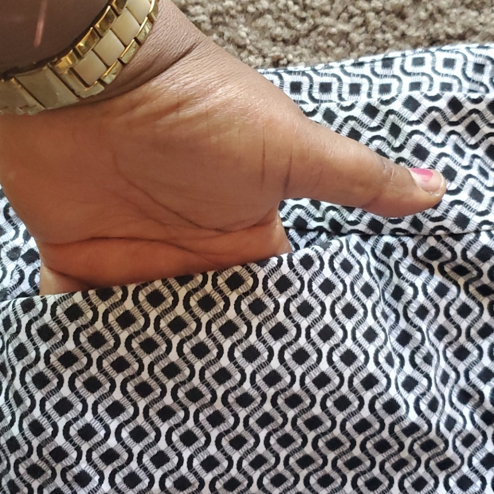 Capris - Picture 3 of 11